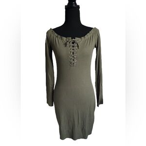 5/25$ ✨ Olive Green Lace-Up Ribbed Dress 💚🫒